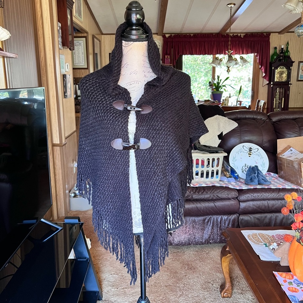Womens Loose Fitting Poncho Cape Shawl with Stylish Horn Buttons black color.